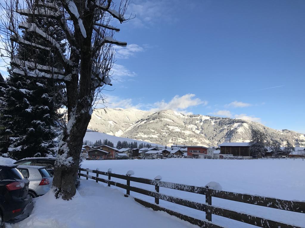 Low Budget Apartment Kitz 10 Kaprun Esterno foto